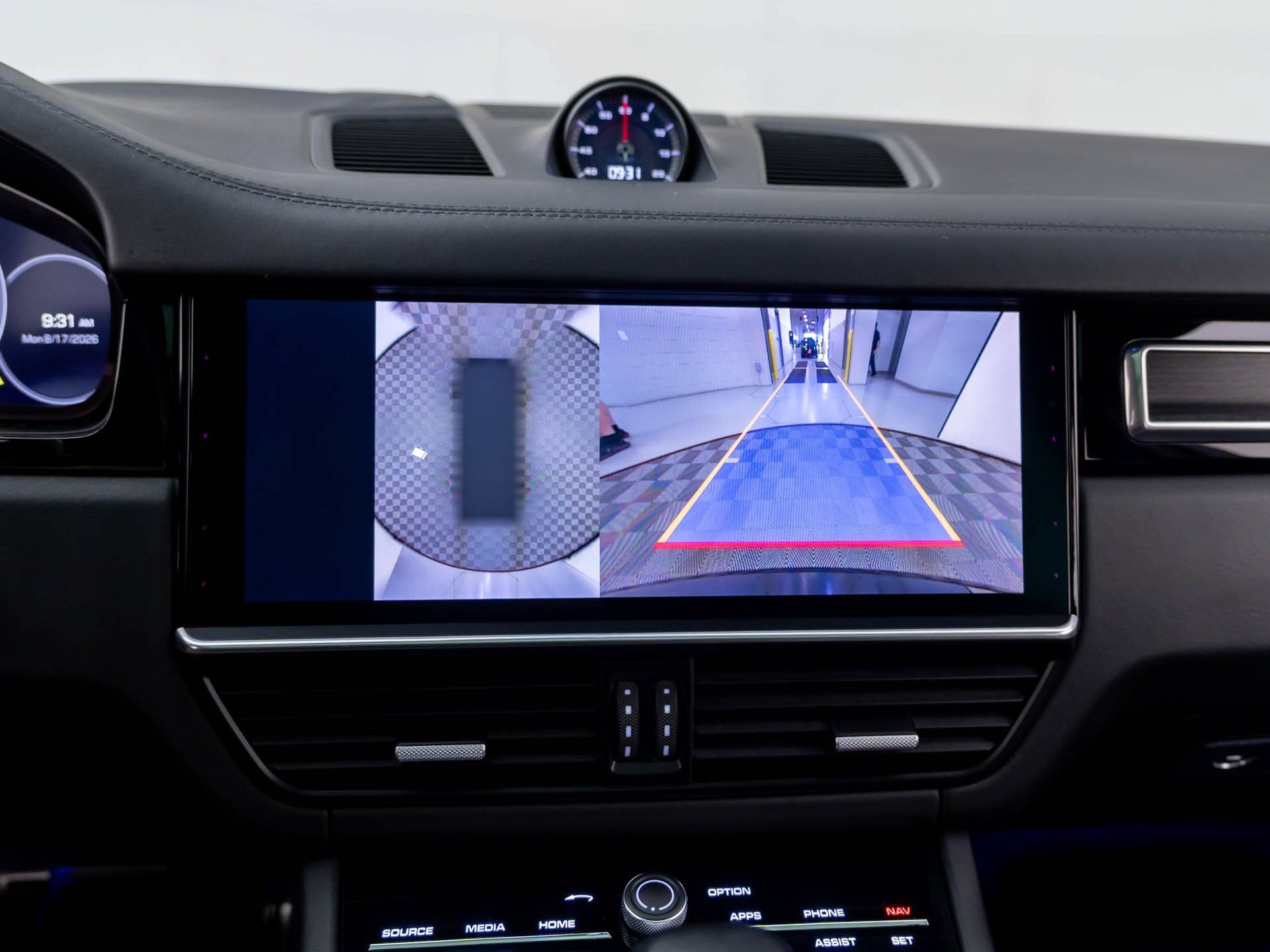 Certified 2021 Porsche Cayenne GTS AWD/4WD image 26