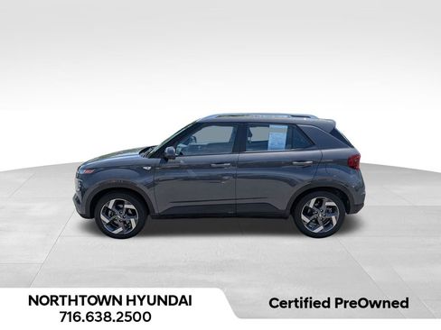Used 2023 Hyundai Venue SEL w/ Cargo Package FWD image 3
