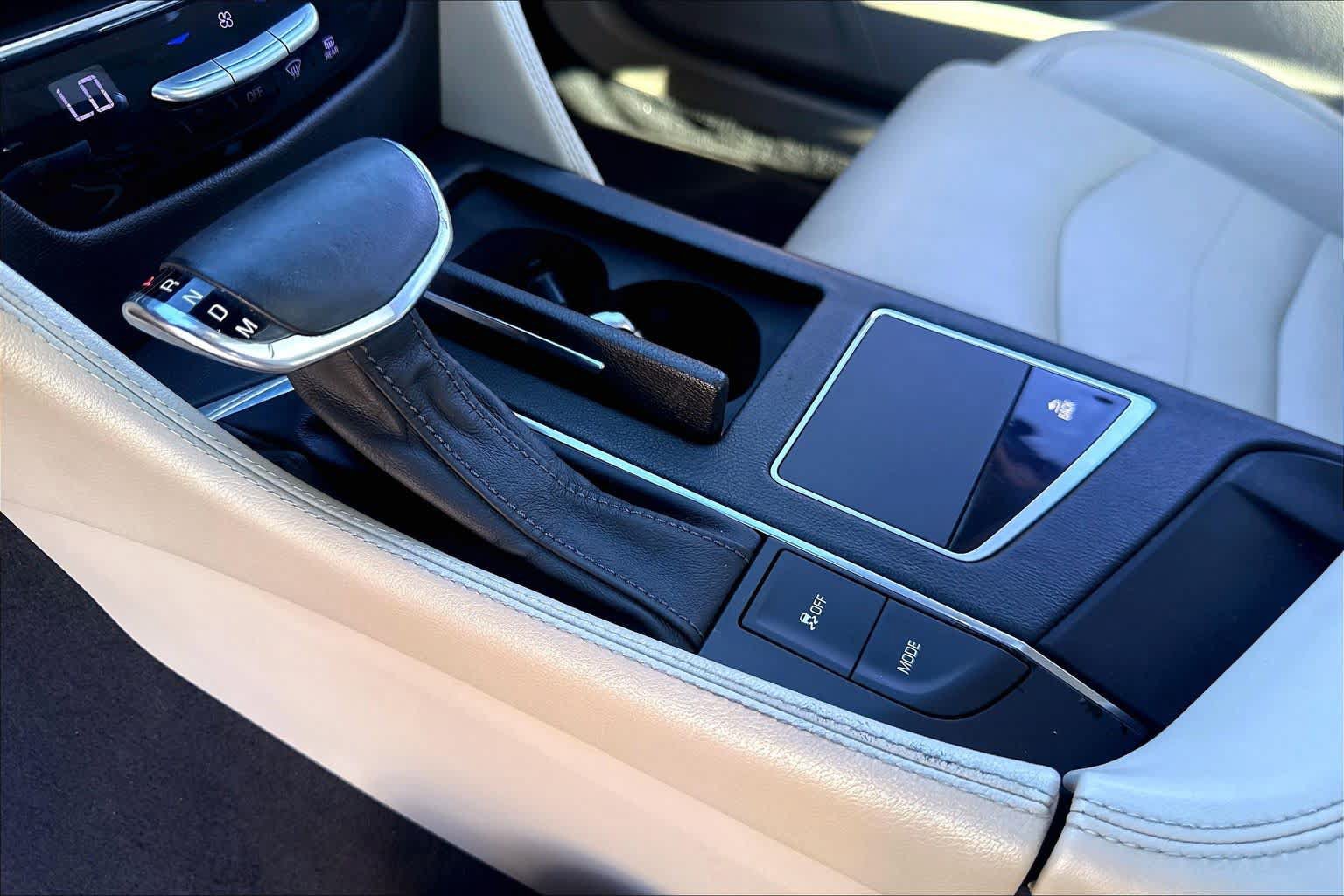 Used 2017 Cadillac CT6 2.0T RWD image 17