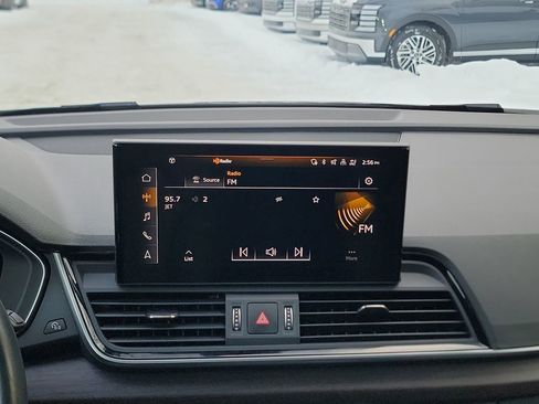 Used 2024 Audi Q5 2.0T Premium Plus image 16