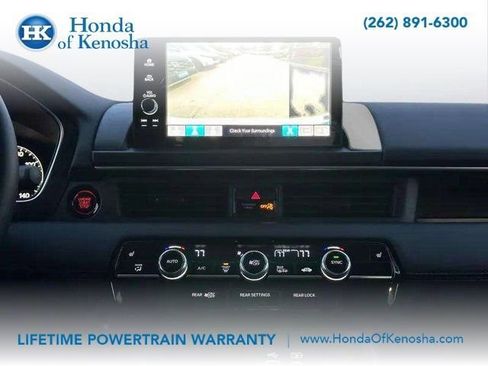 New 2025 Honda Pilot Touring image 21