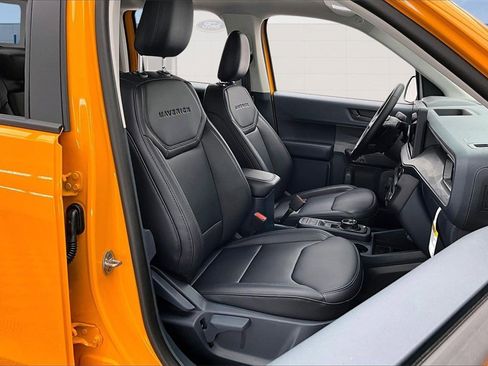New 2026 Ford Maverick Lariat w/ Black Appearance Package image 11