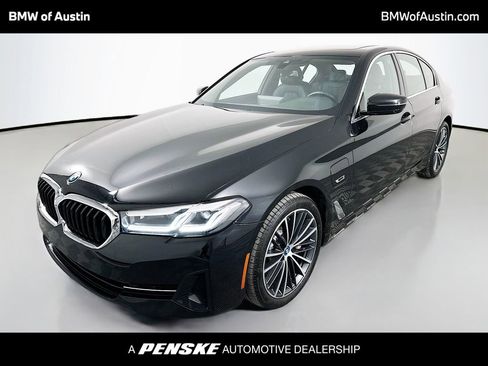 Used 2023 BMW 530e w/ Convenience Package image 1