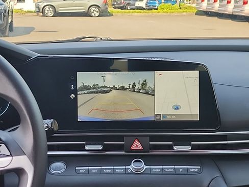 Used 2024 Hyundai Elantra SEL FWD image 26