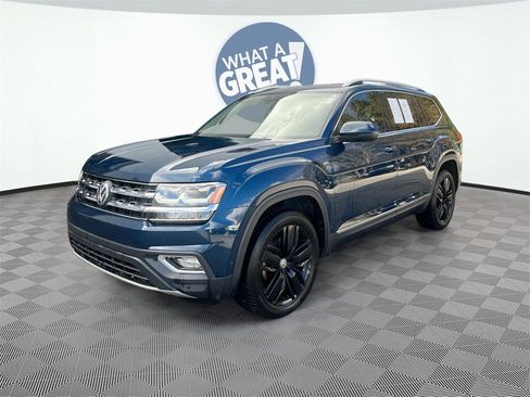 Used 2018 Volkswagen Atlas SEL Premium image 3