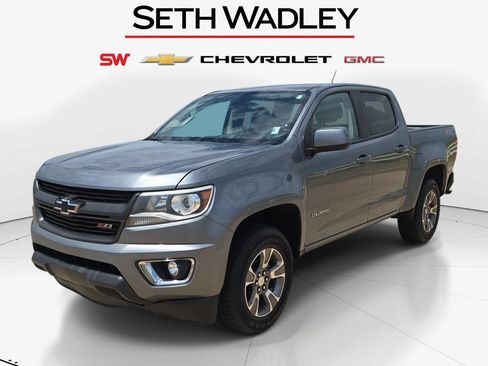Used 2019 Chevrolet Colorado Z71 AWD/4WD image 3