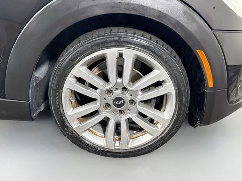 Used 2017 MINI Cooper 4-Door Hardtop FWD image 32