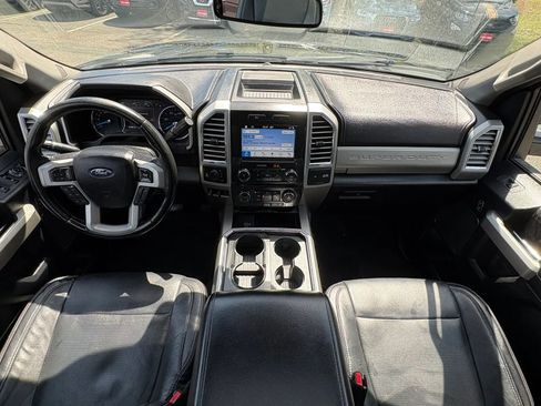 Used 2017 Ford F250 Lariat w/ Lariat Value Package AWD/4WD image 24