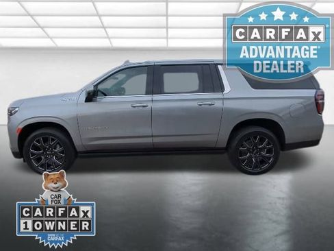 Used 2023 Chevrolet Suburban High Country image 30