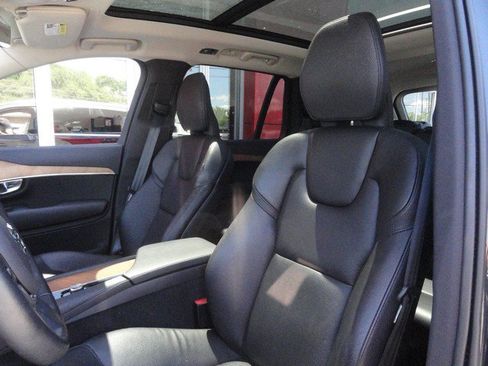 Used 2022 Volvo XC90 T8 Inscription Expression AWD/4WD image 12