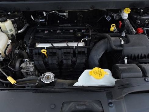 Used 2018 Dodge Journey SE w/ Blacktop Package FWD image 21