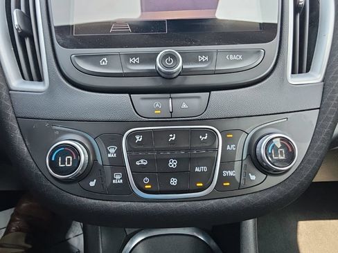 Used 2024 Chevrolet Malibu LT FWD image 33