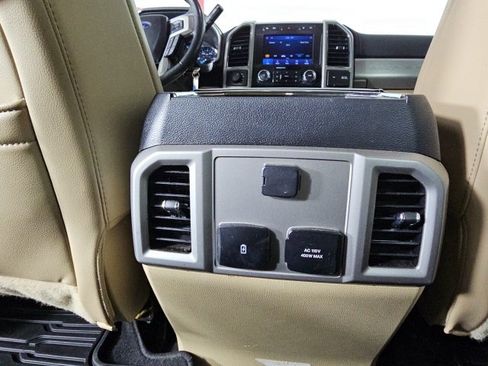 Used 2020 Ford F350 Lariat image 26