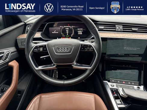 Used 2022 Audi e-tron Premium image 12