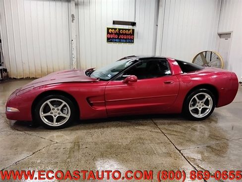 Used 2001 Chevrolet Corvette Coupe w/ Preferred Equipment Group2 RWD image 5