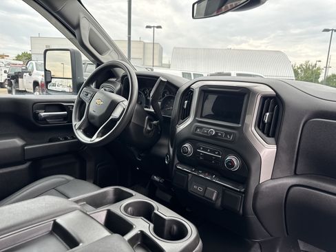 Used 2024 Chevrolet Silverado 2500 W/T w/ WT Convenience Package AWD/4WD image 7