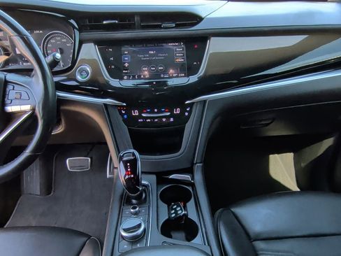 Used 2021 Cadillac XT6 Sport w/ Platinum Package image 23