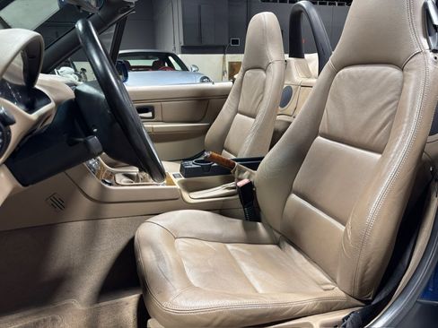 Used 2001 BMW Z3 3.0i image 8