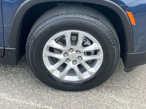 Certified 2023 Chevrolet Traverse LS FWD image 7
