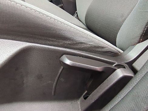 Used 2012 Ford Focus SE image 19