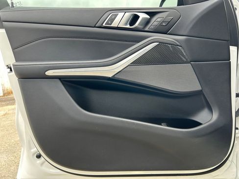 Used 2022 BMW X5 M50i w/ Premium Package image 23