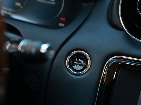 Used 2017 Jaguar XJ L Portfolio image 37