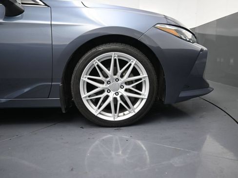 Used 2019 Toyota Avalon XLE w/ Moonroof Package FWD image 5
