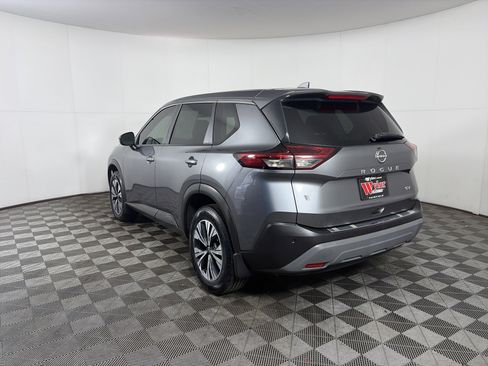 Used 2022 Nissan Rogue SV image 12