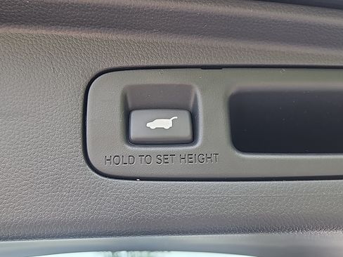 Used 2023 Honda CR-V EX-L image 12