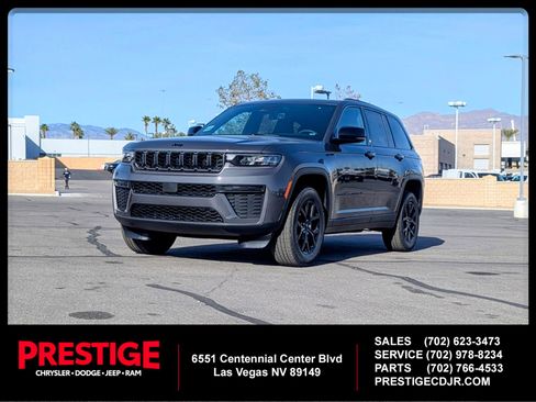 New 2026 Jeep Grand Cherokee Altitude AWD/4WD image 1