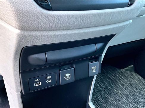 New 2026 Honda Odyssey Touring image 20