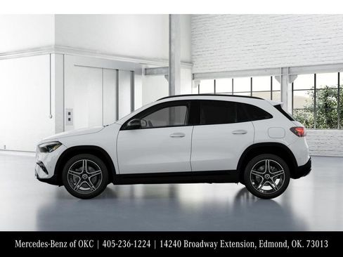 Used 2026 Mercedes-Benz GLA 250 4MATIC image 34