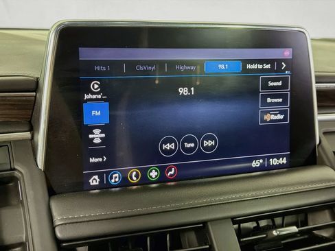 Used 2021 Chevrolet Suburban Z71 AWD/4WD image 15