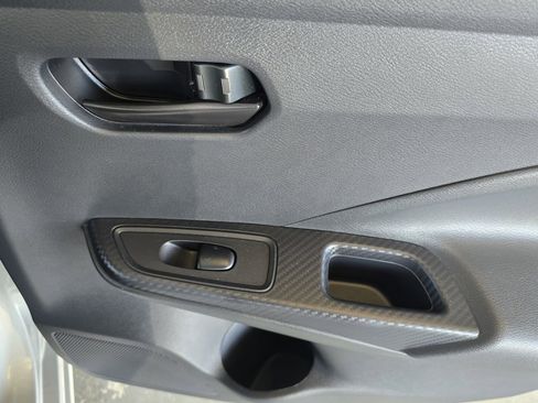 Used 2023 Nissan Versa S image 10