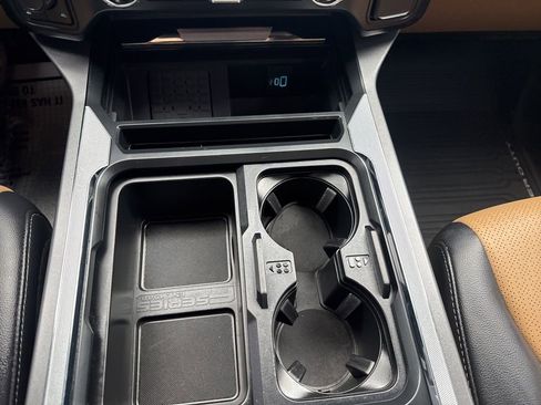 Used 2025 Ford F350 Lariat w/ Lariat Ultimate Package image 26