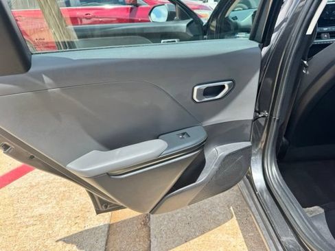 Used 2025 Kia K4 FWD image 14