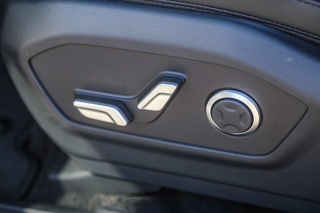 Used 2026 Hyundai Santa Fe Limited AWD/4WD image 25