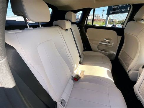 Certified 2023 Mercedes-Benz GLA 250 4MATIC image 19