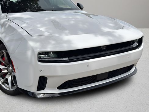 Used 2025 Dodge Charger Daytona Scat Pack w/ Track Pack AWD/4WD image 25