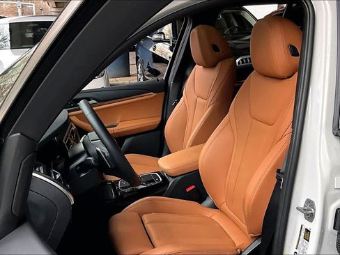 Used 2023 BMW X3 sDrive30i w/ Premium Package image 8