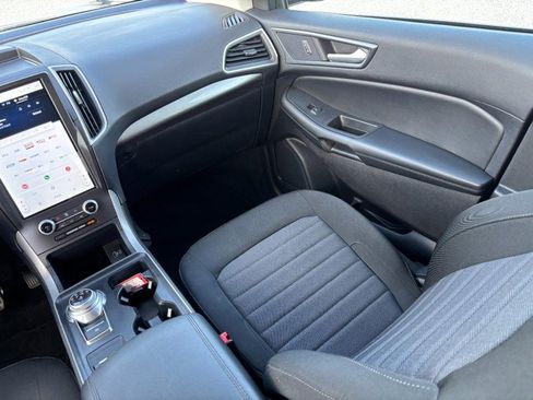 Used 2021 Ford Edge SE w/ Cargo Accessory Package FWD image 16
