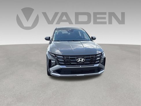 Certified 2025 Hyundai Tucson SE FWD image 1