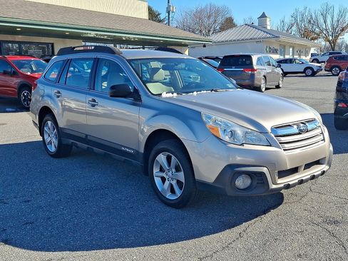 Used 2014 Subaru Outback 2.5i w/ Popular Package #1B image 3