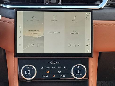 Used 2026 Jaguar F-PACE R-Dynamic S image 21