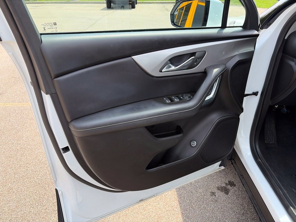 Used 2024 Chevrolet Blazer LT w/ Convenience Package FWD image 22