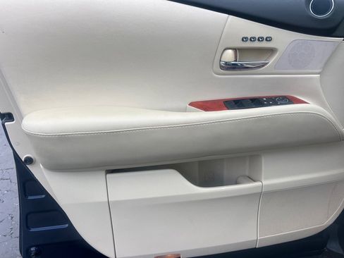 Used 2010 Lexus RX 350 2WD image 10