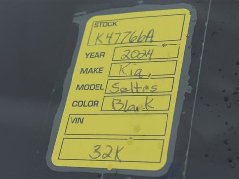 Certified 2024 Kia Seltos S image 34