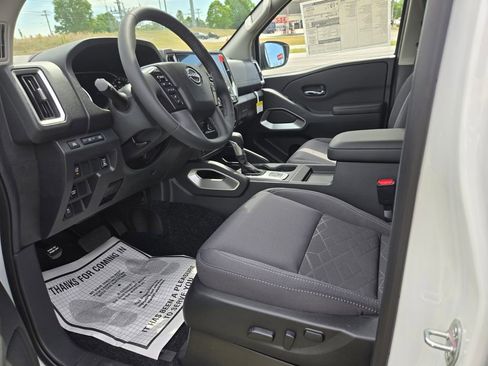 New 2026 Nissan Frontier SV w/ SV Convenience Package AWD/4WD image 4