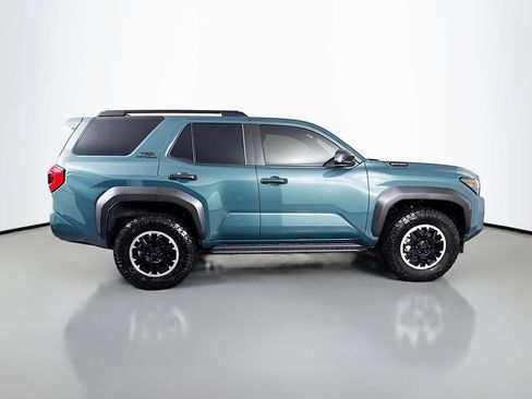 Certified 2025 Toyota 4Runner TRD Off-Road AWD/4WD image 4