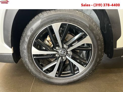 Certified 2023 Toyota Corolla Cross AWD Hybrid w/ Convenience Package image 13